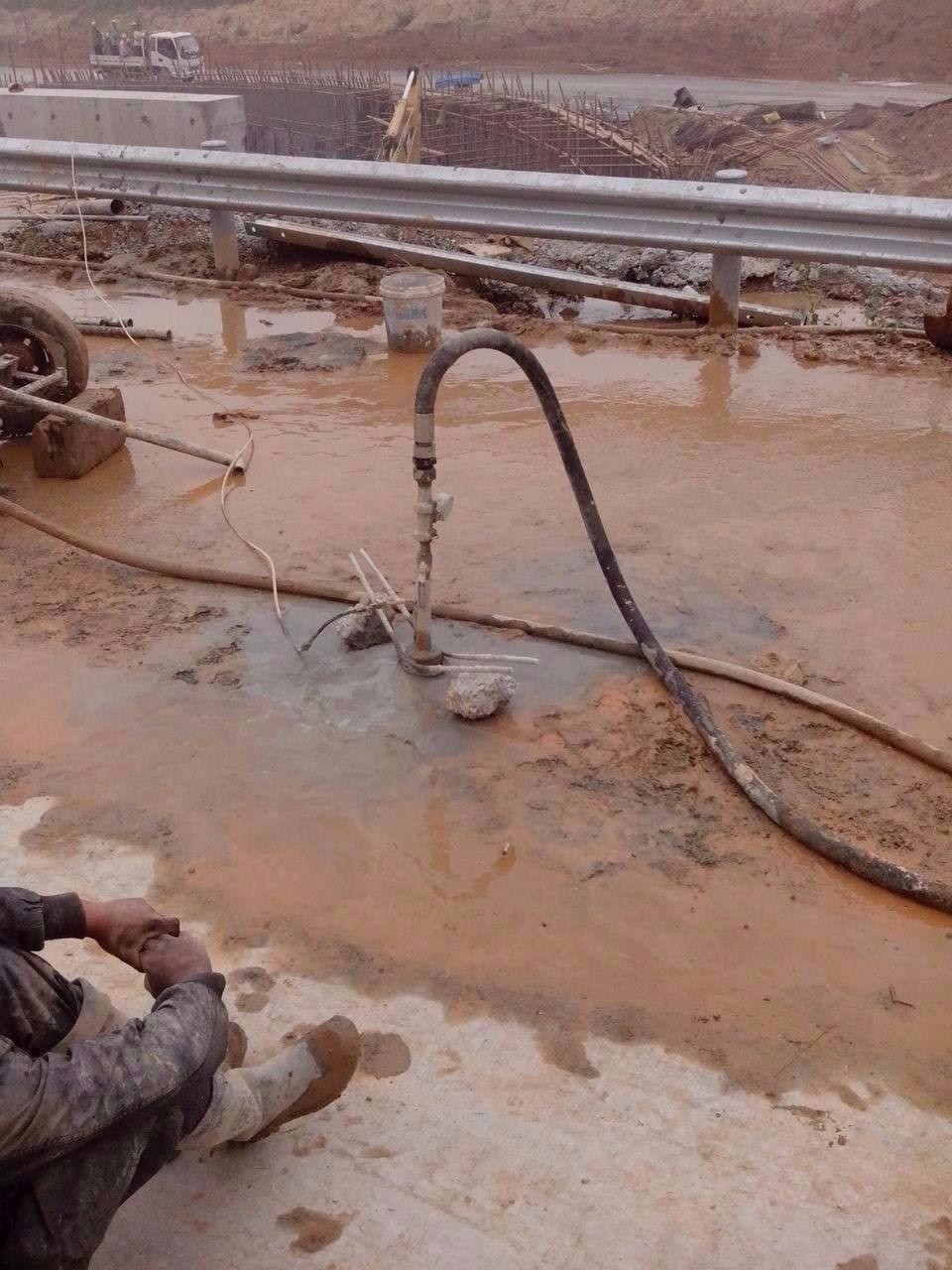 汪场镇路基压密注浆